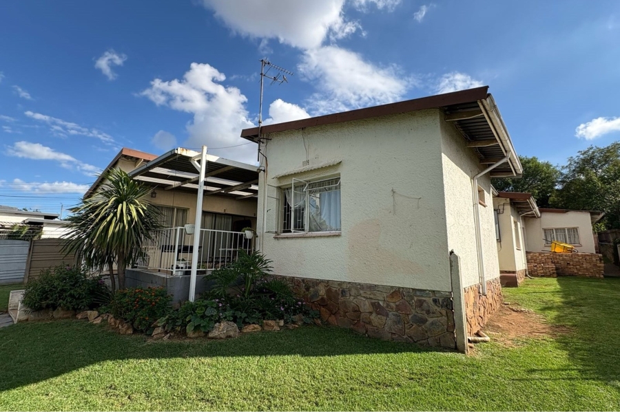 5 Bedroom Property for Sale in Illiondale Gauteng