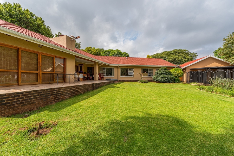 4 Bedroom Property for Sale in Constantia Kloof Gauteng