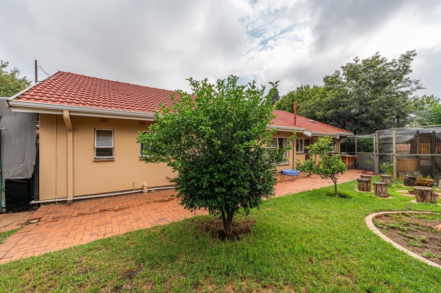 4 Bedroom Property for Sale in Constantia Kloof Gauteng