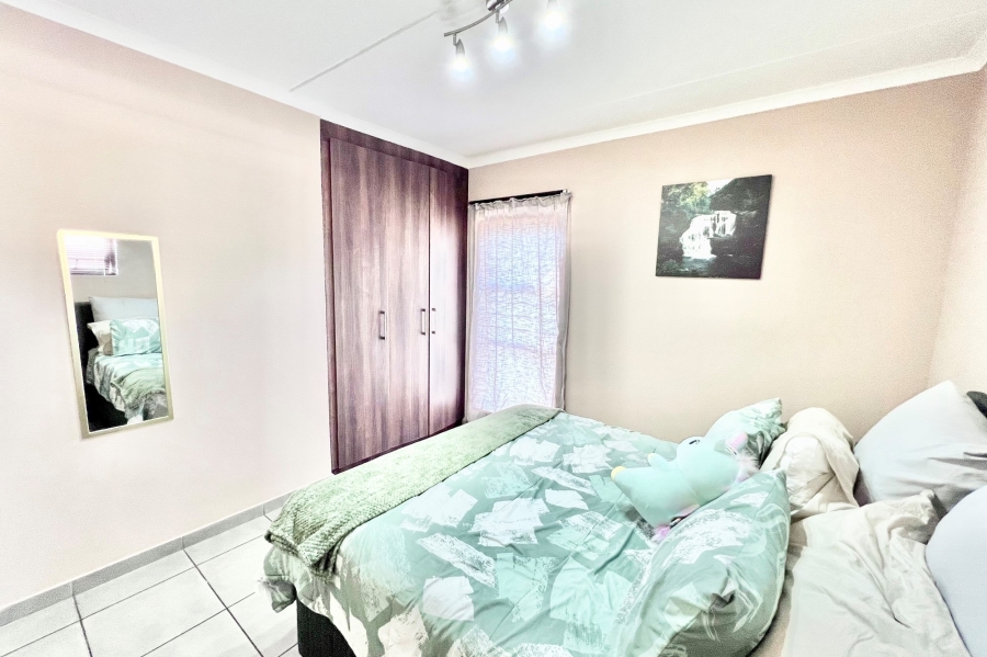 2 Bedroom Property for Sale in Barbeque Downs Gauteng