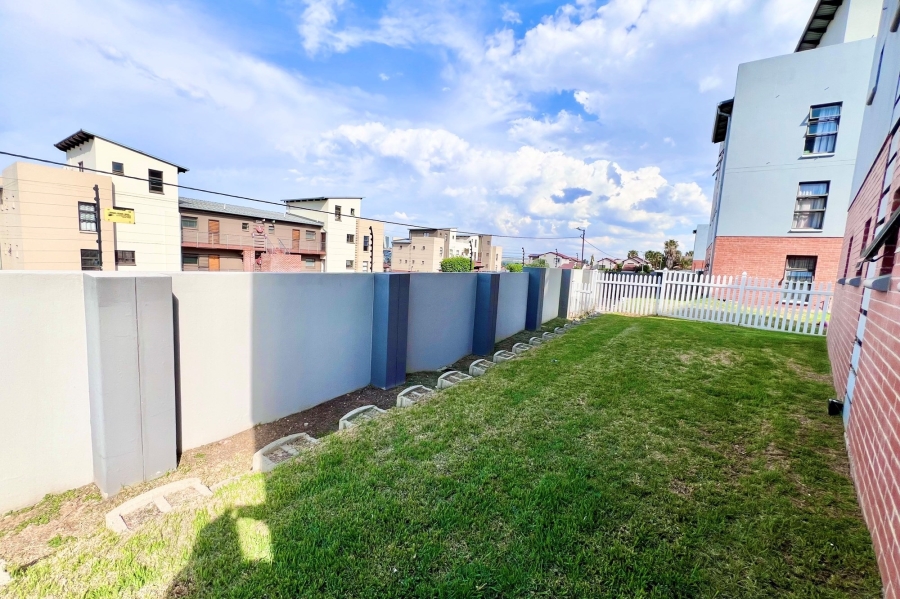 2 Bedroom Property for Sale in Barbeque Downs Gauteng