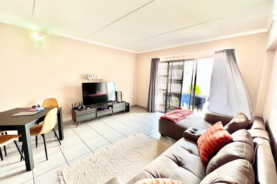 2 Bedroom Property for Sale in Barbeque Downs Gauteng