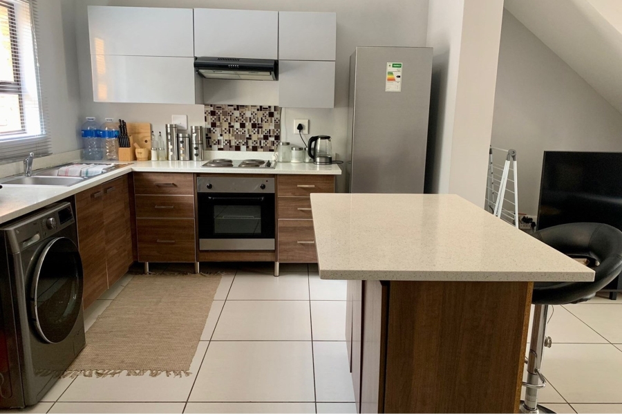 To Let 2 Bedroom Property for Rent in Amberfield Gauteng