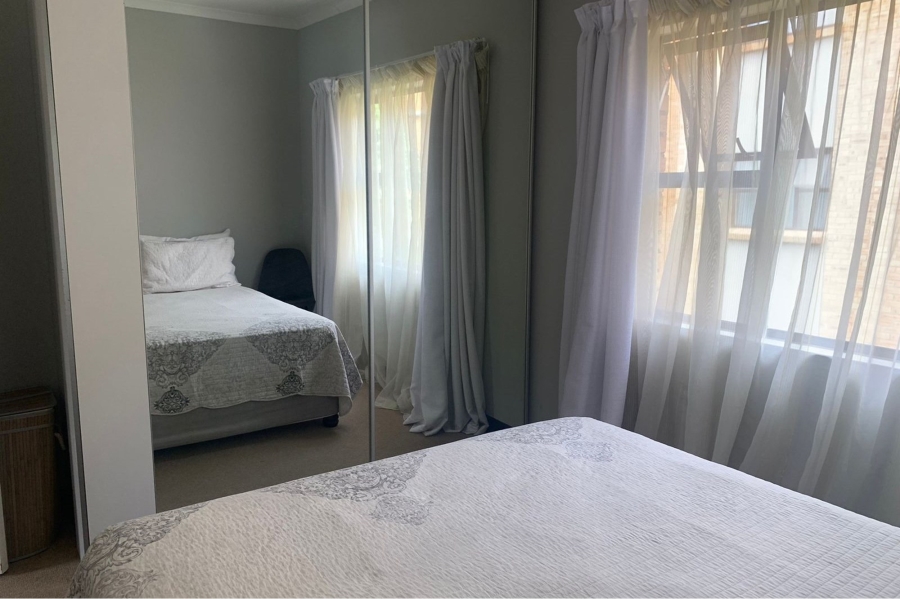 To Let 2 Bedroom Property for Rent in Amberfield Gauteng