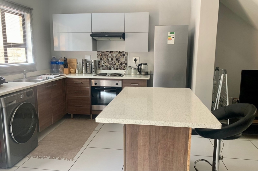 To Let 2 Bedroom Property for Rent in Amberfield Gauteng