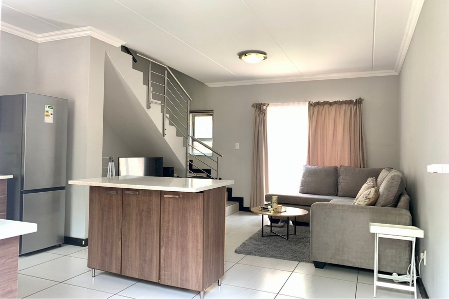 To Let 2 Bedroom Property for Rent in Amberfield Gauteng