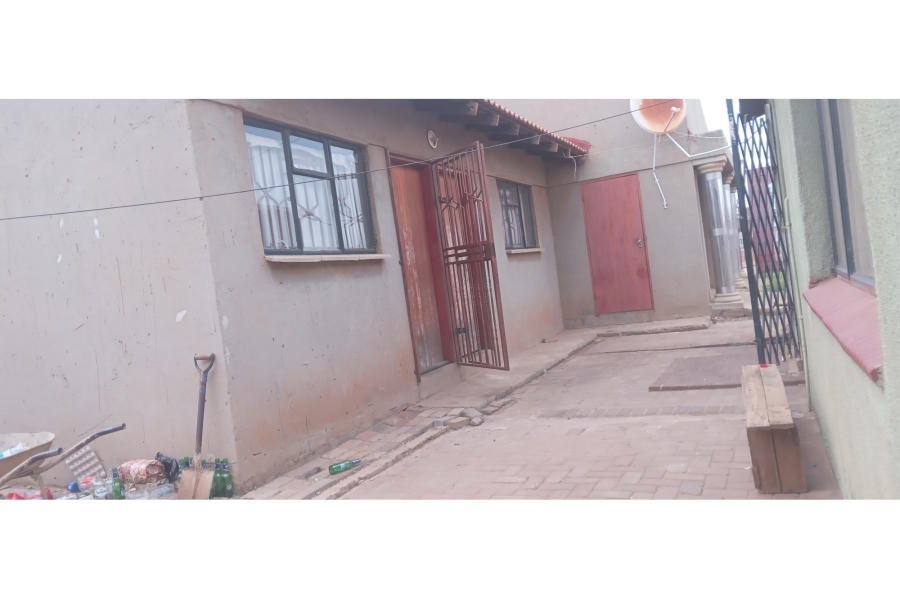 2 Bedroom Property for Sale in Sebokeng Zone 14 Gauteng