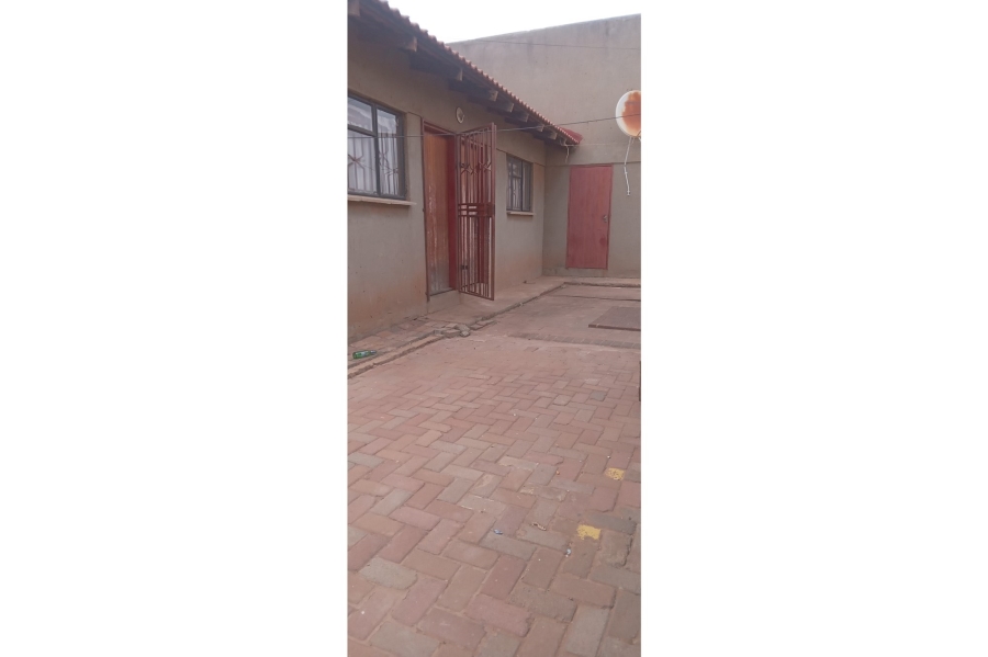 2 Bedroom Property for Sale in Sebokeng Zone 14 Gauteng