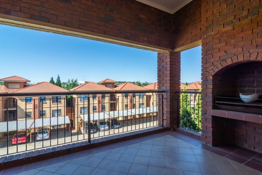 2 Bedroom Property for Sale in Honeydew Grove Gauteng