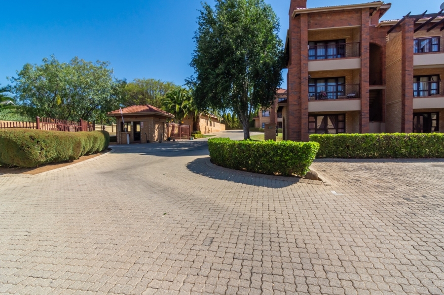 2 Bedroom Property for Sale in Honeydew Grove Gauteng