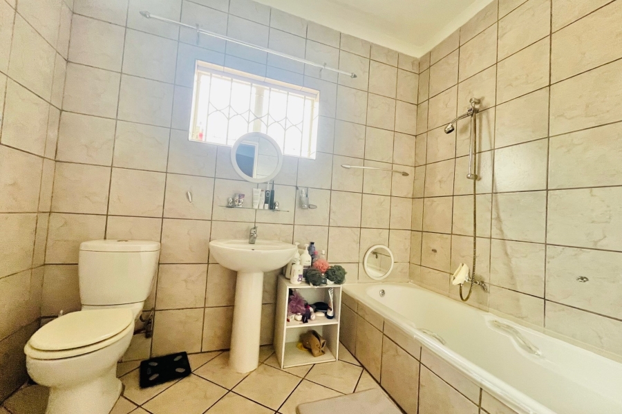 3 Bedroom Property for Sale in Wingate Park Gauteng