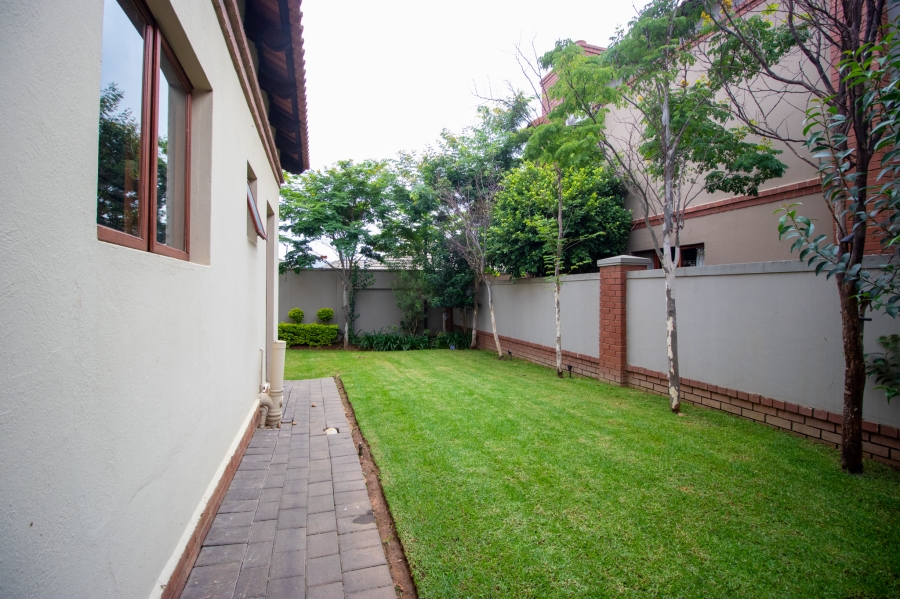 3 Bedroom Property for Sale in Bronberg Gauteng