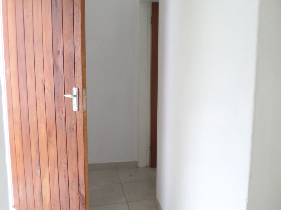 To Let 1 Bedroom Property for Rent in Knoppieslaagte Gauteng