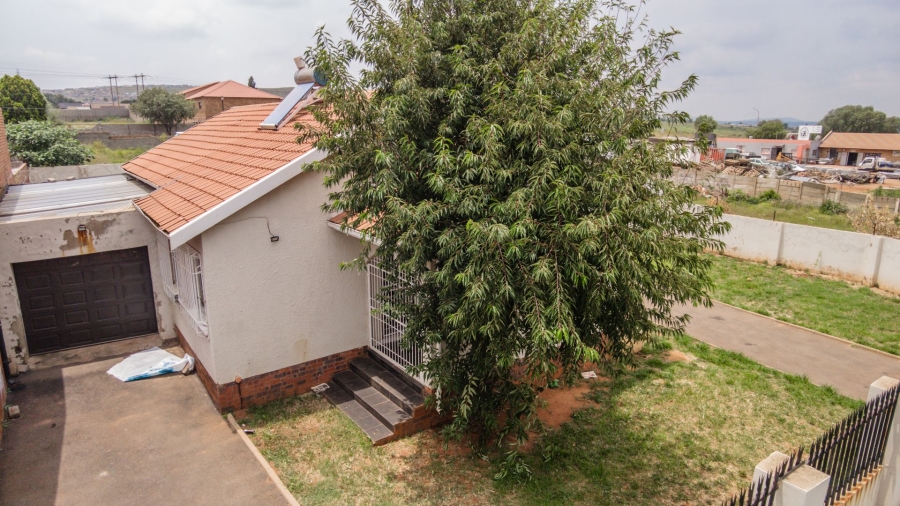 3 Bedroom Property for Sale in Lenasia Gauteng