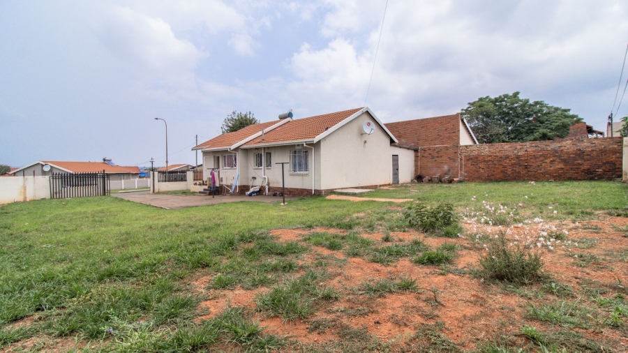 3 Bedroom Property for Sale in Lenasia Gauteng