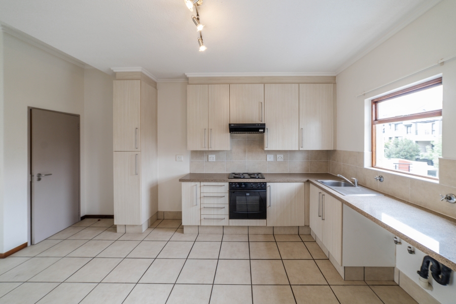 To Let 2 Bedroom Property for Rent in Lonehill Gauteng