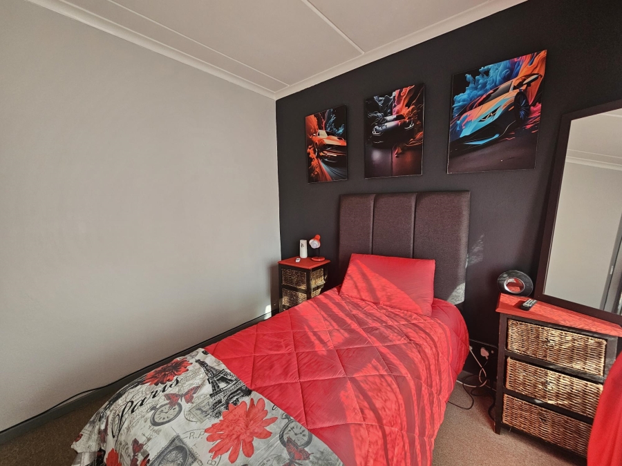 3 Bedroom Property for Sale in Rangeview Gauteng