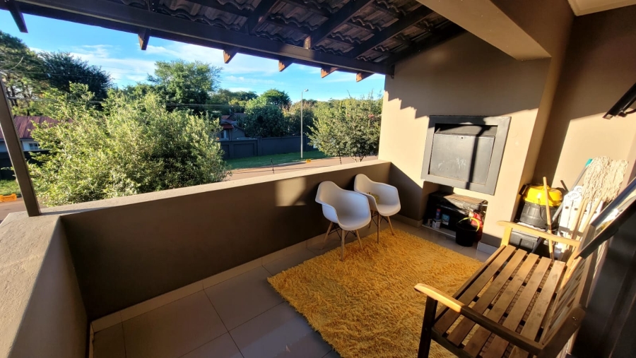 2 Bedroom Property for Sale in Montana Tuine Gauteng