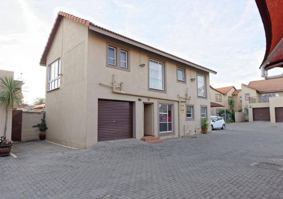 To Let 5 Bedroom Property for Rent in Vanderbijlpark SE 4 Gauteng