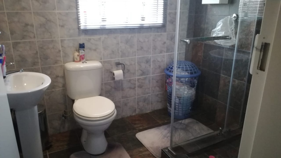 To Let 5 Bedroom Property for Rent in Vanderbijlpark SE 4 Gauteng