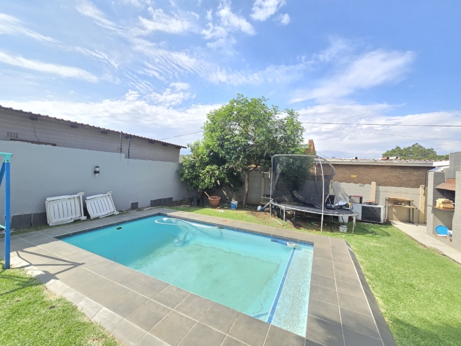 3 Bedroom Property for Sale in Florentia Gauteng