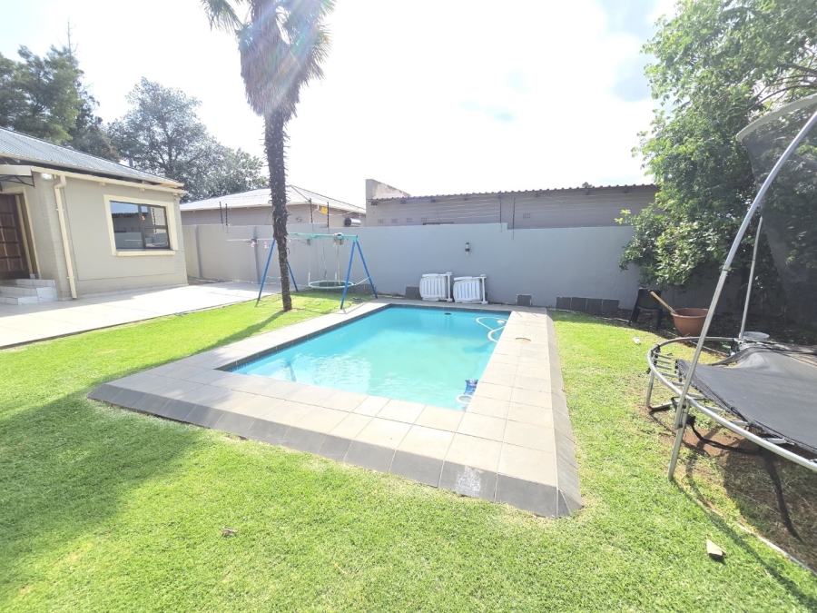 3 Bedroom Property for Sale in Florentia Gauteng