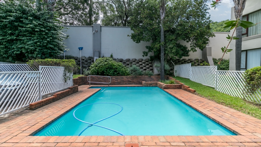 2 Bedroom Property for Sale in Craighall Gauteng