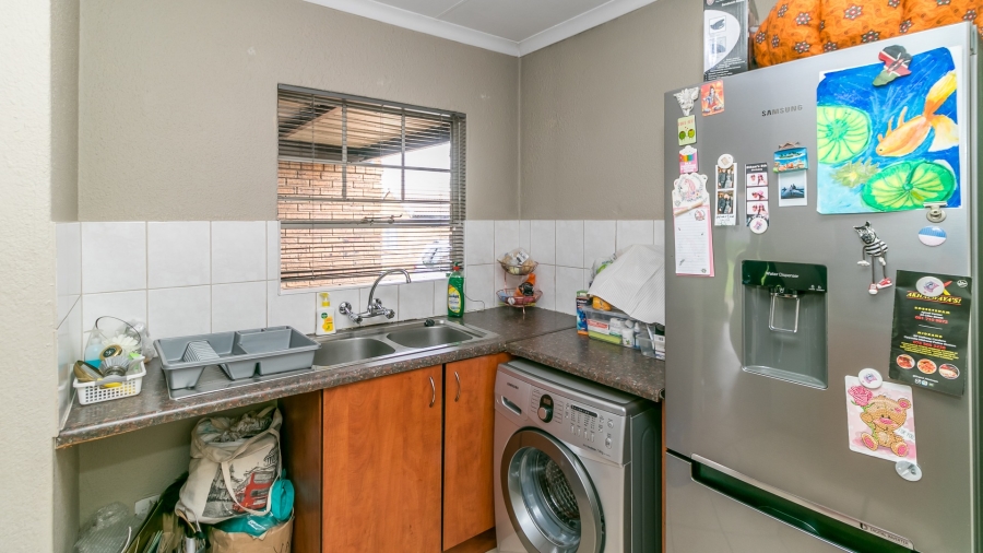 2 Bedroom Property for Sale in Halfway Gardens Gauteng