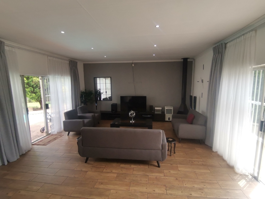 6 Bedroom Property for Sale in Randhart Gauteng