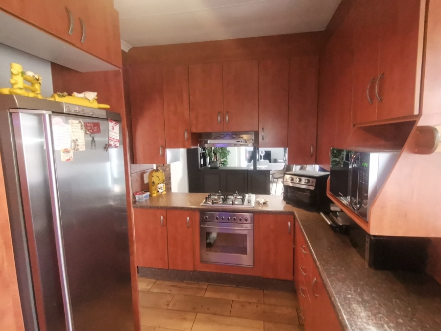 6 Bedroom Property for Sale in Randhart Gauteng