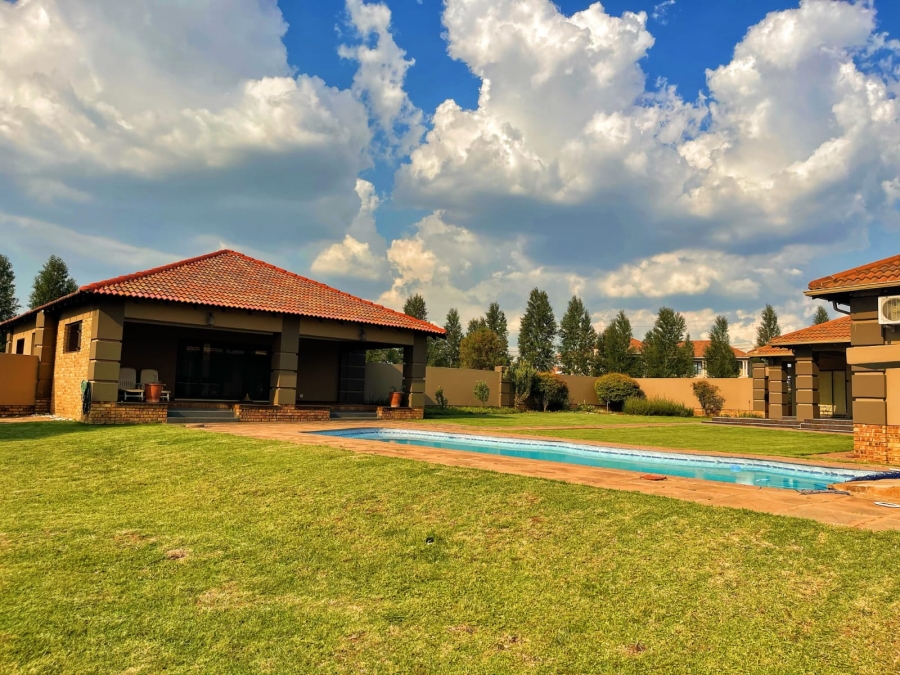 4 Bedroom Property for Sale in Three Rivers East Gauteng