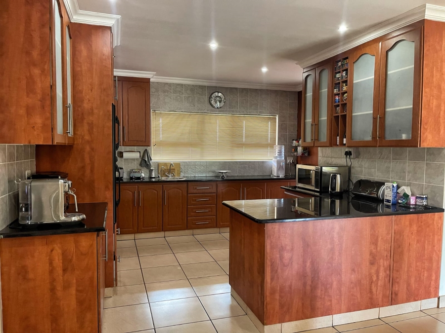 4 Bedroom Property for Sale in Three Rivers East Gauteng