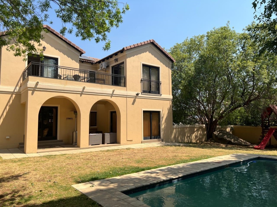 3 Bedroom Property for Sale in Broadacres Gauteng