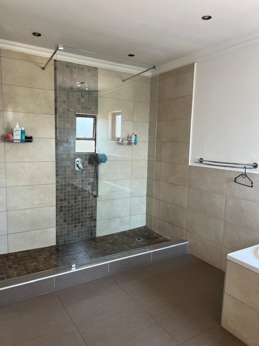 3 Bedroom Property for Sale in Broadacres Gauteng