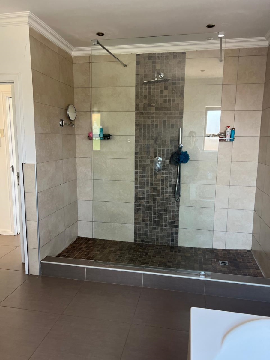 3 Bedroom Property for Sale in Broadacres Gauteng