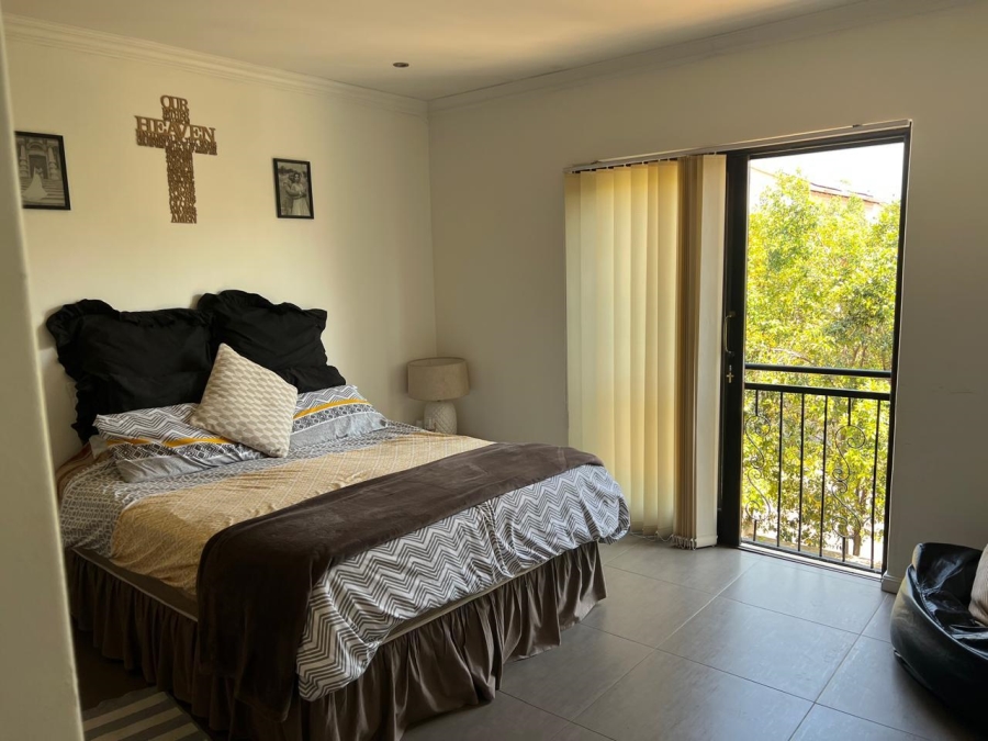 3 Bedroom Property for Sale in Broadacres Gauteng