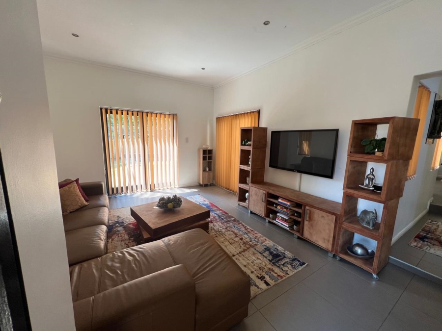 3 Bedroom Property for Sale in Broadacres Gauteng