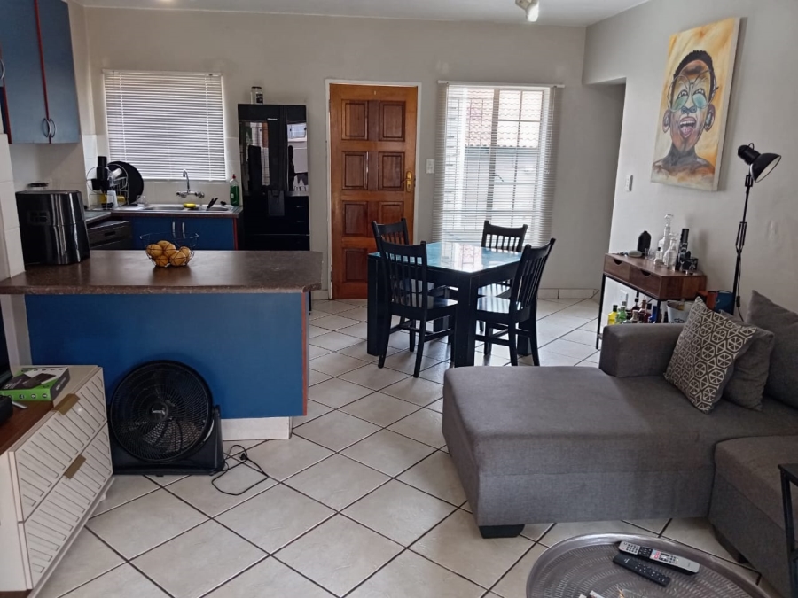 To Let 2 Bedroom Property for Rent in Halfway Gardens Gauteng