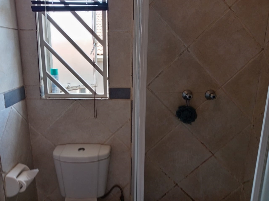 To Let 2 Bedroom Property for Rent in Halfway Gardens Gauteng