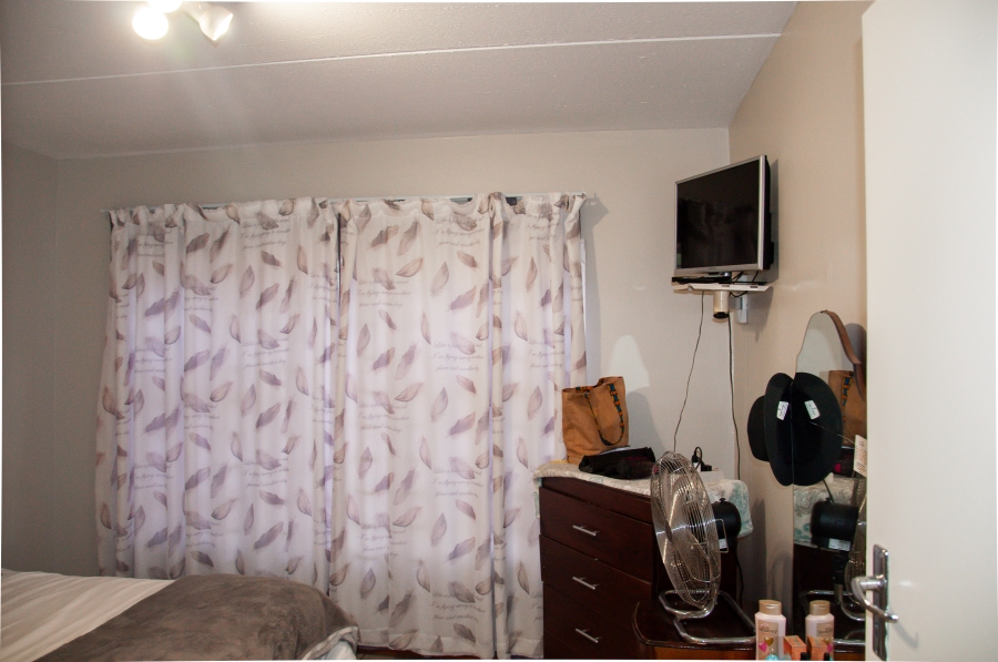 2 Bedroom Property for Sale in Buccleuch Gauteng