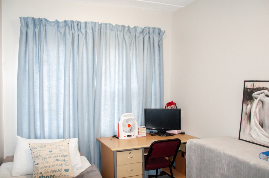 2 Bedroom Property for Sale in Buccleuch Gauteng