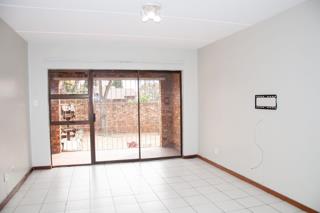 2 Bedroom Property for Sale in Buccleuch Gauteng