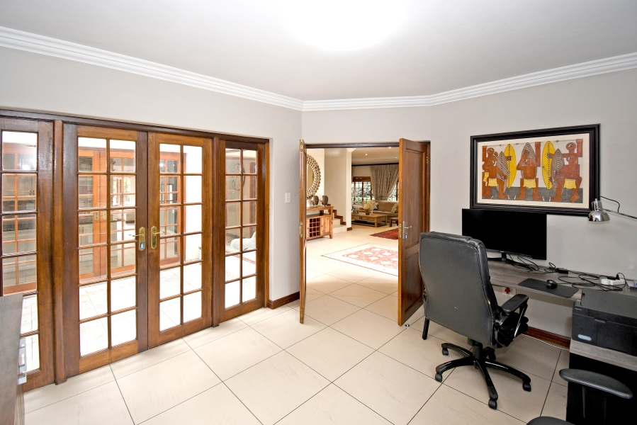 5 Bedroom Property for Sale in Kyalami Estates Gauteng