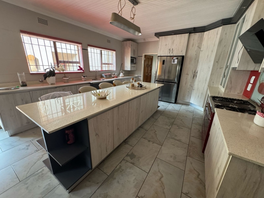 4 Bedroom Property for Sale in Sunward Park Gauteng