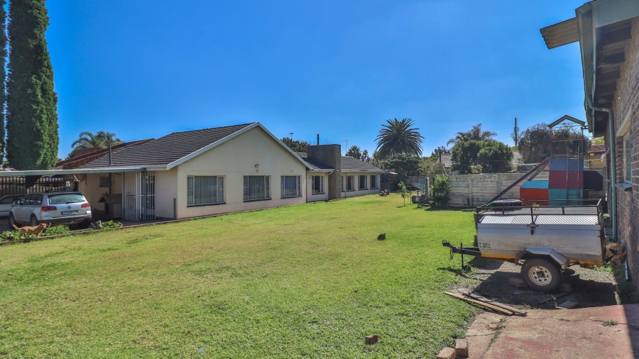 4 Bedroom Property for Sale in Dalpark Proper Gauteng