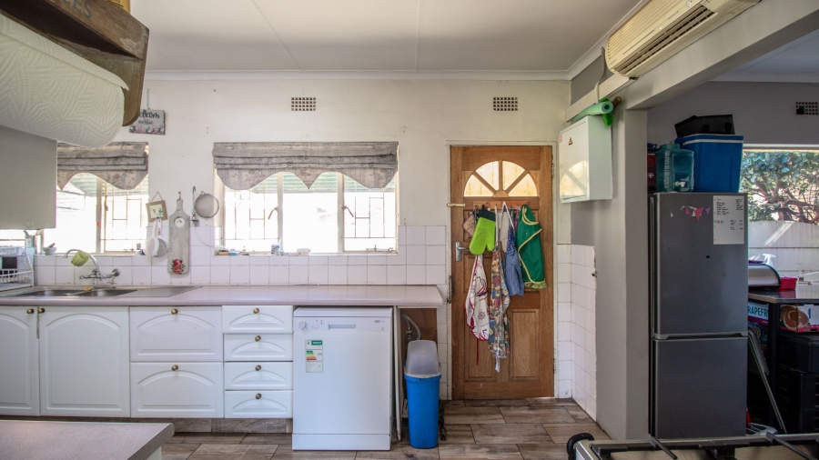 4 Bedroom Property for Sale in Dalpark Proper Gauteng