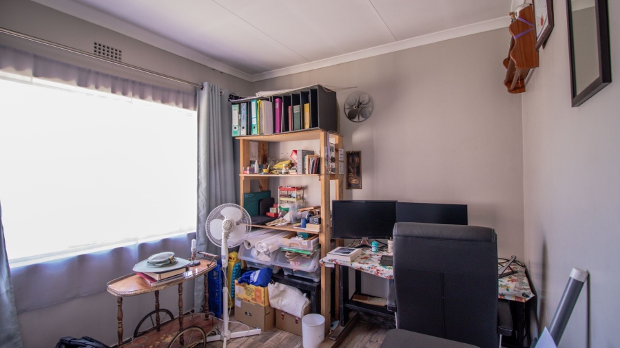 4 Bedroom Property for Sale in Dalpark Proper Gauteng