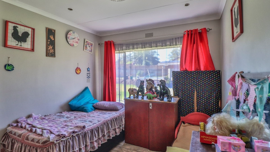4 Bedroom Property for Sale in Dalpark Proper Gauteng