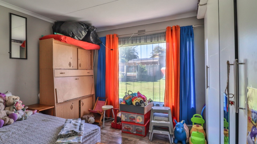 4 Bedroom Property for Sale in Dalpark Proper Gauteng
