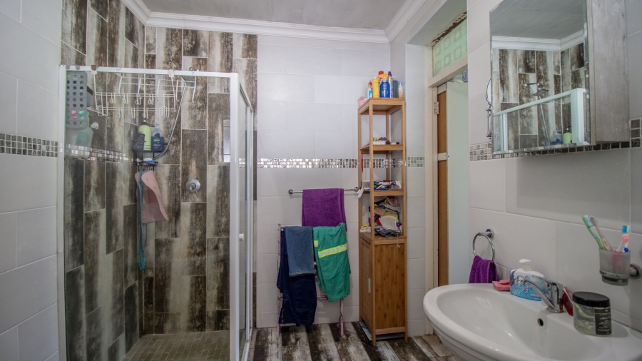 4 Bedroom Property for Sale in Dalpark Proper Gauteng